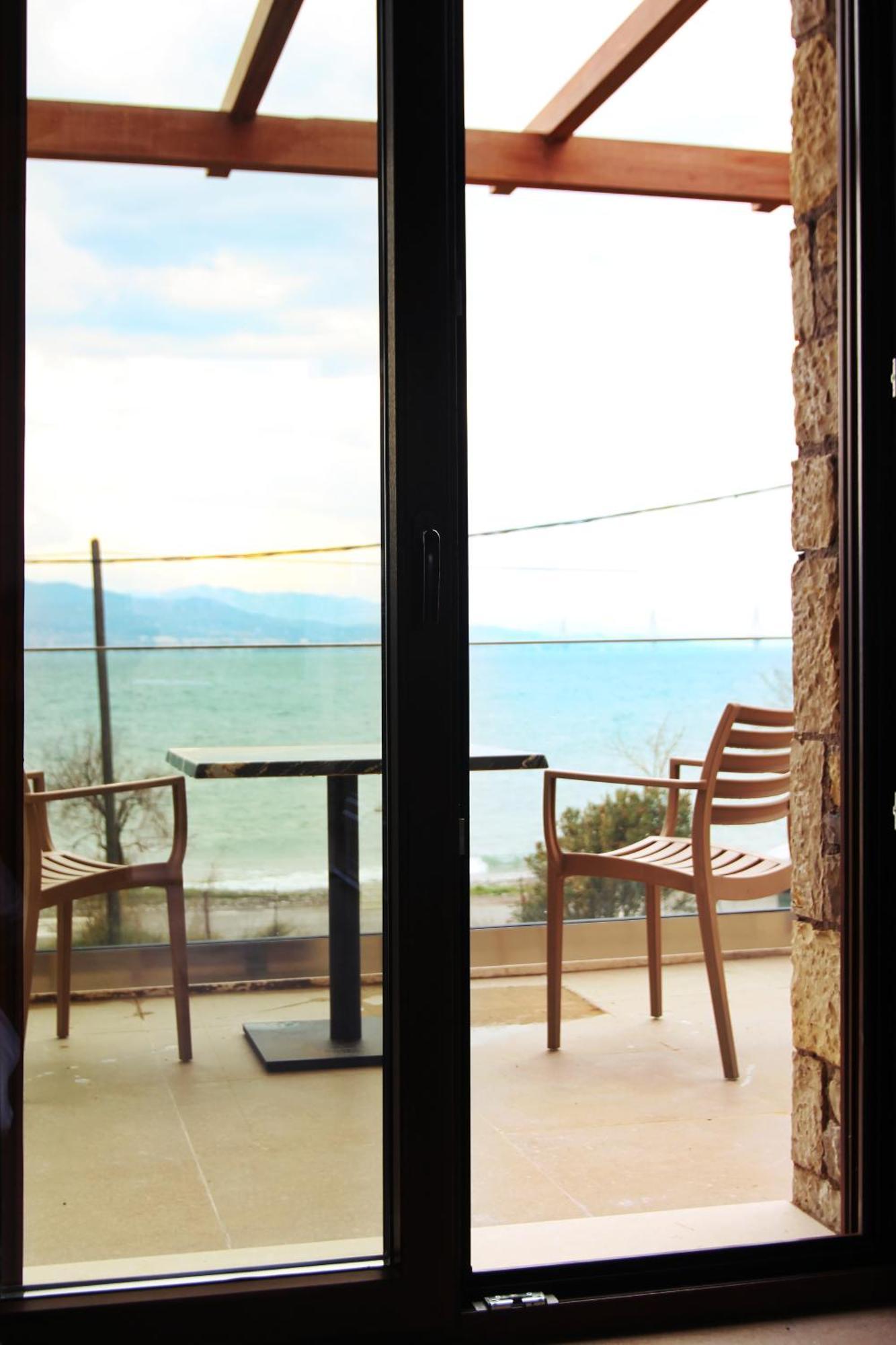 Santa Domenica Nafpaktos - Rooms And Apartments By The Sea Bagian luar foto