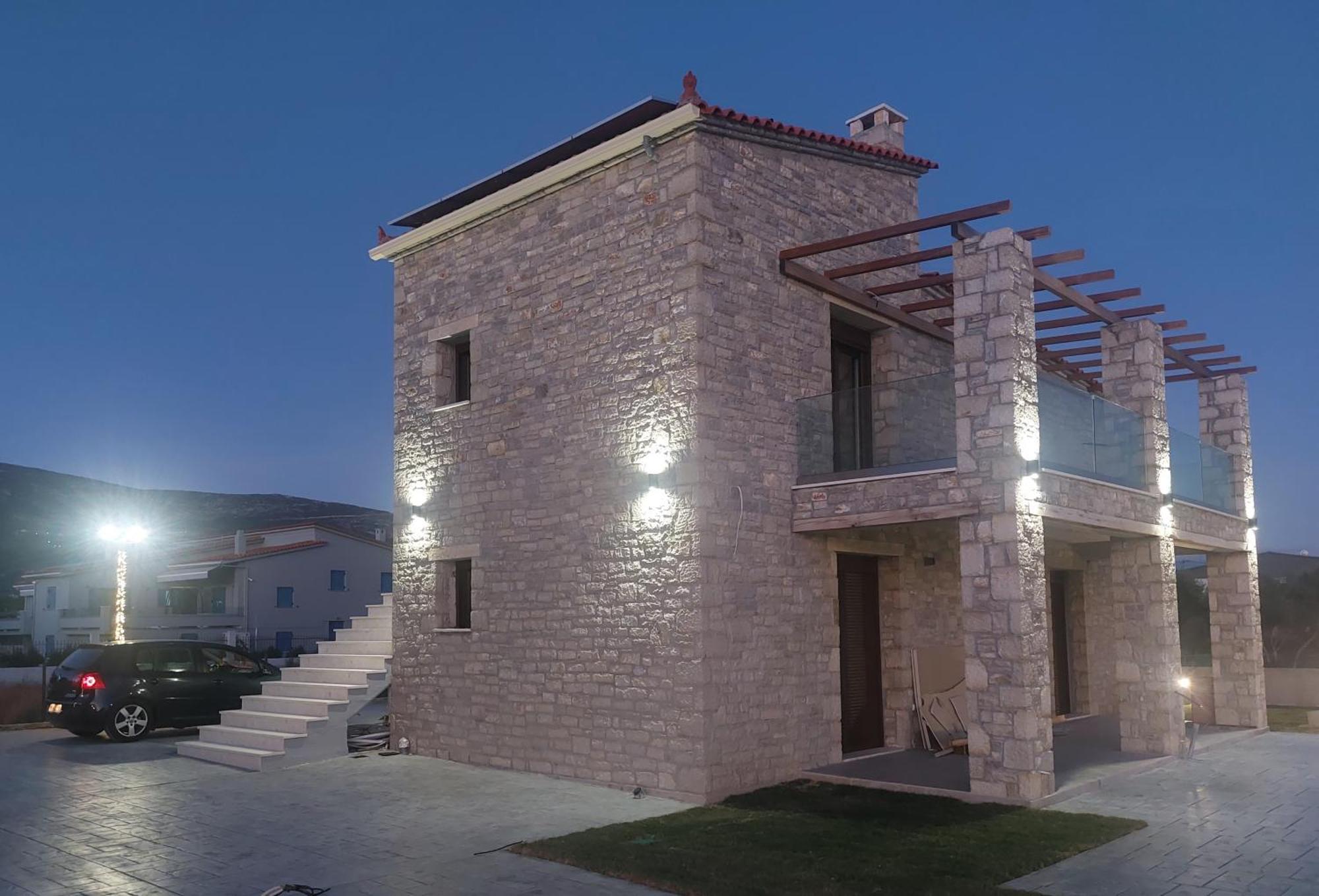 Santa Domenica Nafpaktos - Rooms And Apartments By The Sea Bagian luar foto