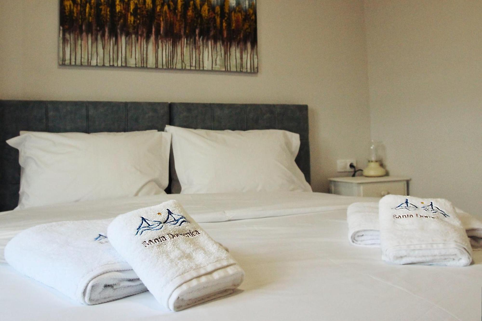 Santa Domenica Nafpaktos - Rooms And Apartments By The Sea Bagian luar foto