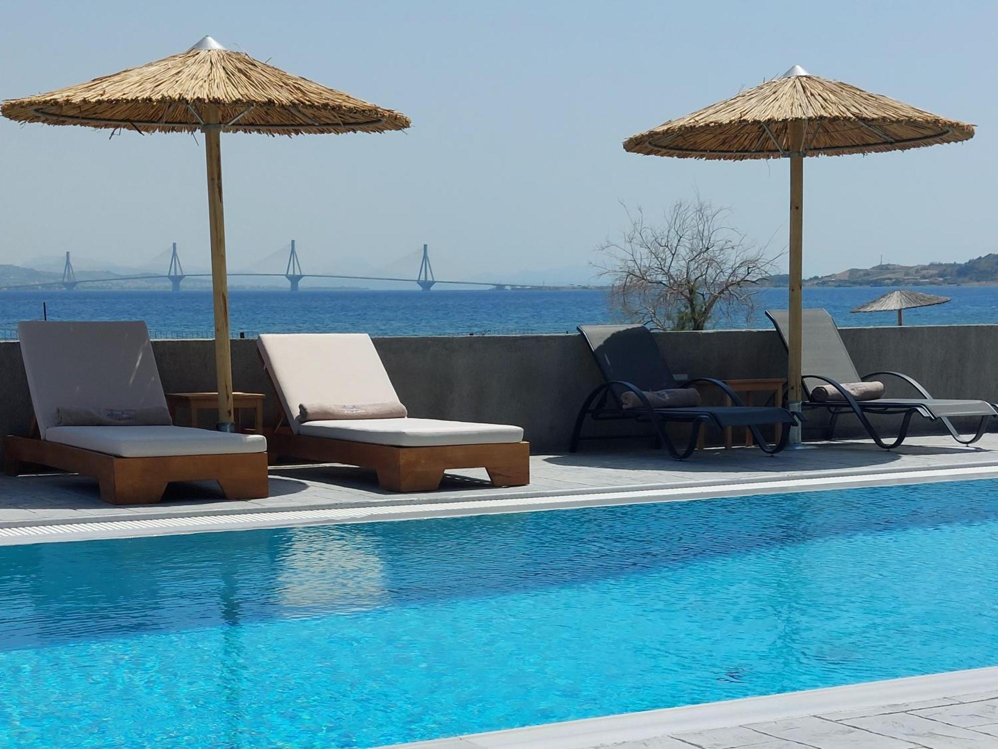 Santa Domenica Nafpaktos - Rooms And Apartments By The Sea Bagian luar foto