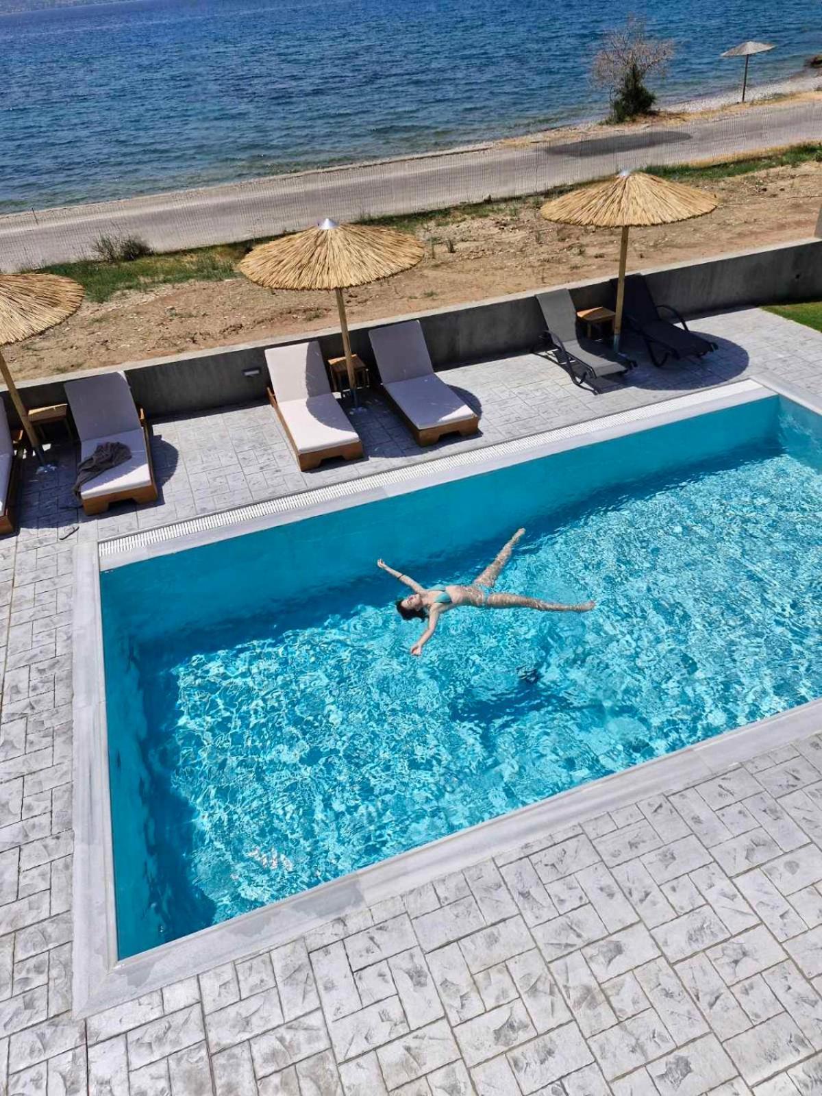Santa Domenica Nafpaktos - Rooms And Apartments By The Sea Bagian luar foto