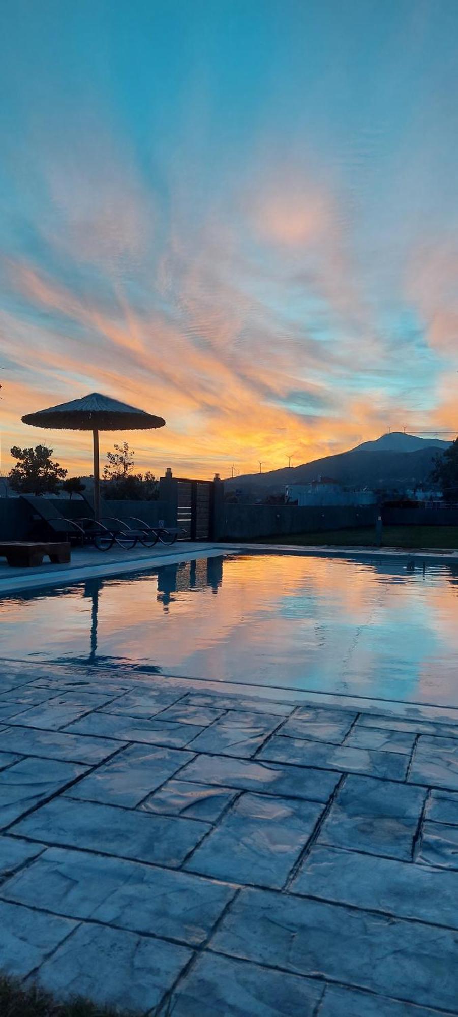Santa Domenica Nafpaktos - Rooms And Apartments By The Sea Bagian luar foto